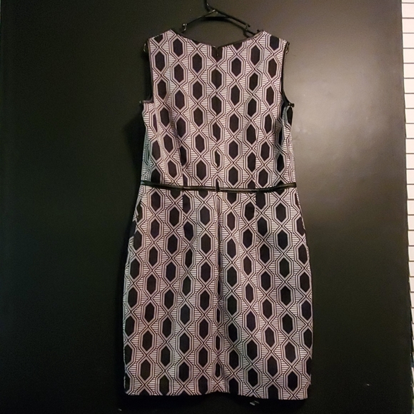 MSK Geometric  Pattern Dress w/ Faux Leather Trin - Picture 2 of 5